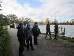 Fischer unterhalten sich