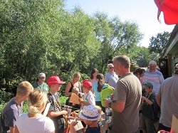 Kinder holen sich ihre Preise